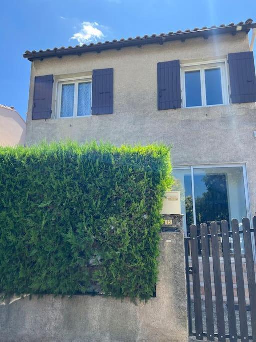 Maison Familiale Idealement Situee Avec Tout Le Confort ニーム エクステリア 写真